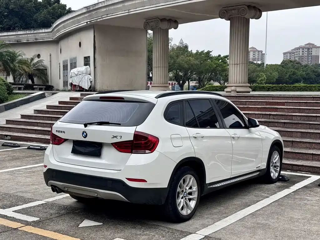 BMW X1 2015 sDrive18i Fashion
