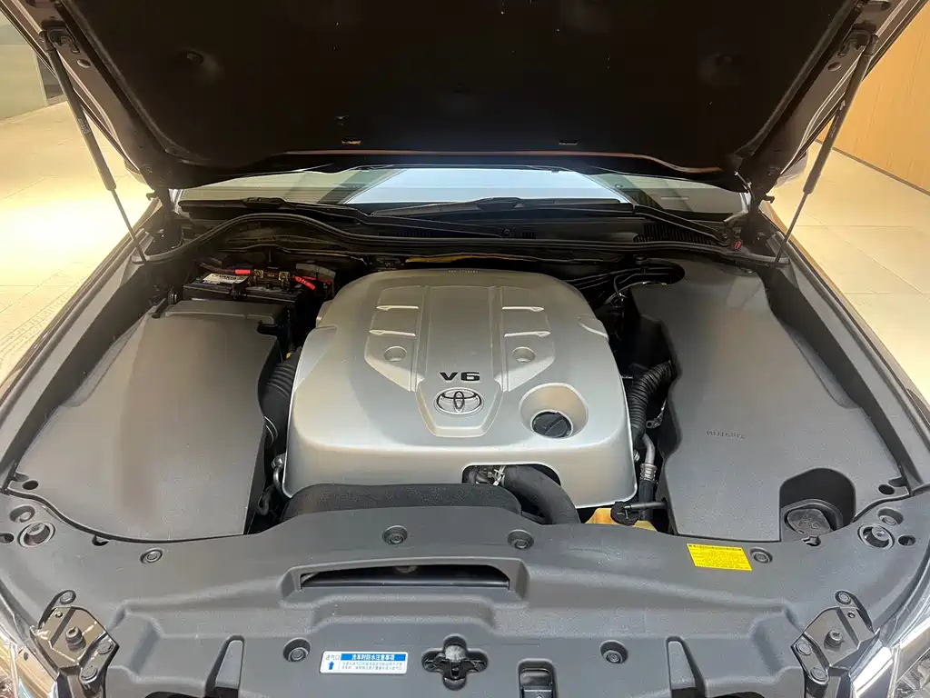 Toyota Crown 2012 2.5L Royal