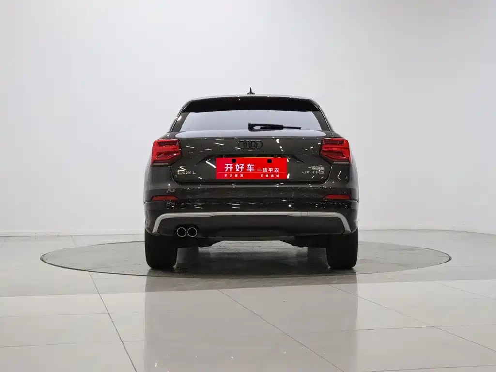 Audi Q2L — миниатюра 4