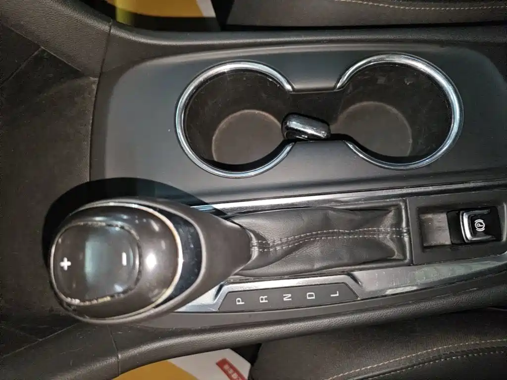 Chevrolet Equinox — миниатюра 14
