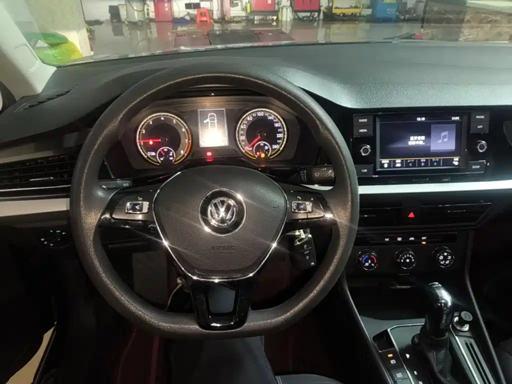 Volkswagen Lavida — миниатюра 11