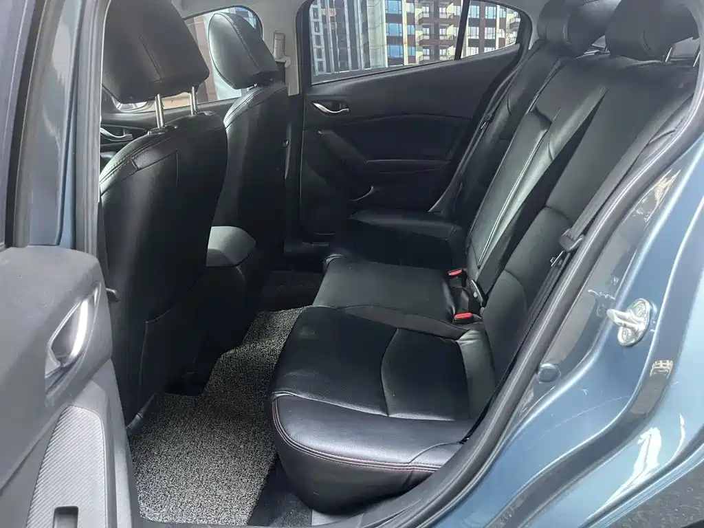 Mazda 3 Axela — миниатюра 6