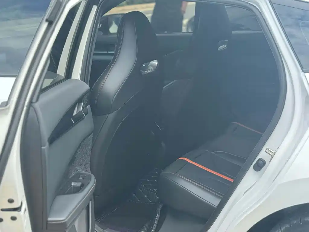 Changan UNI-V 2024 1.5T Luxury Sport