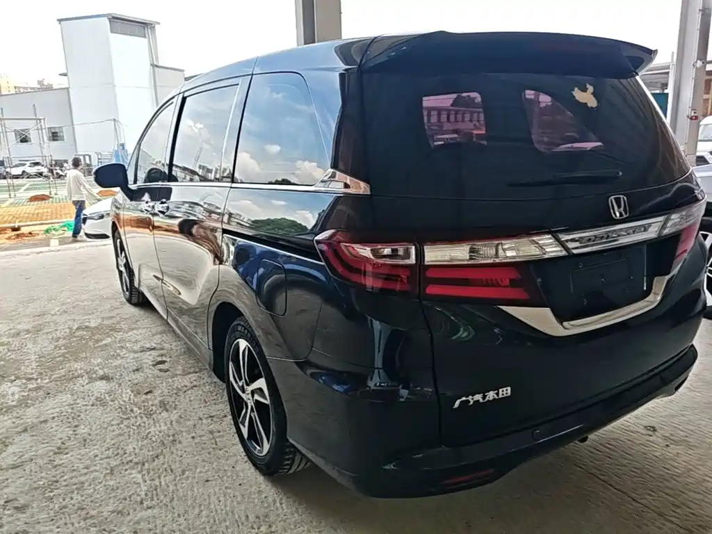Honda Odyssey 2015 2.4L Luxury