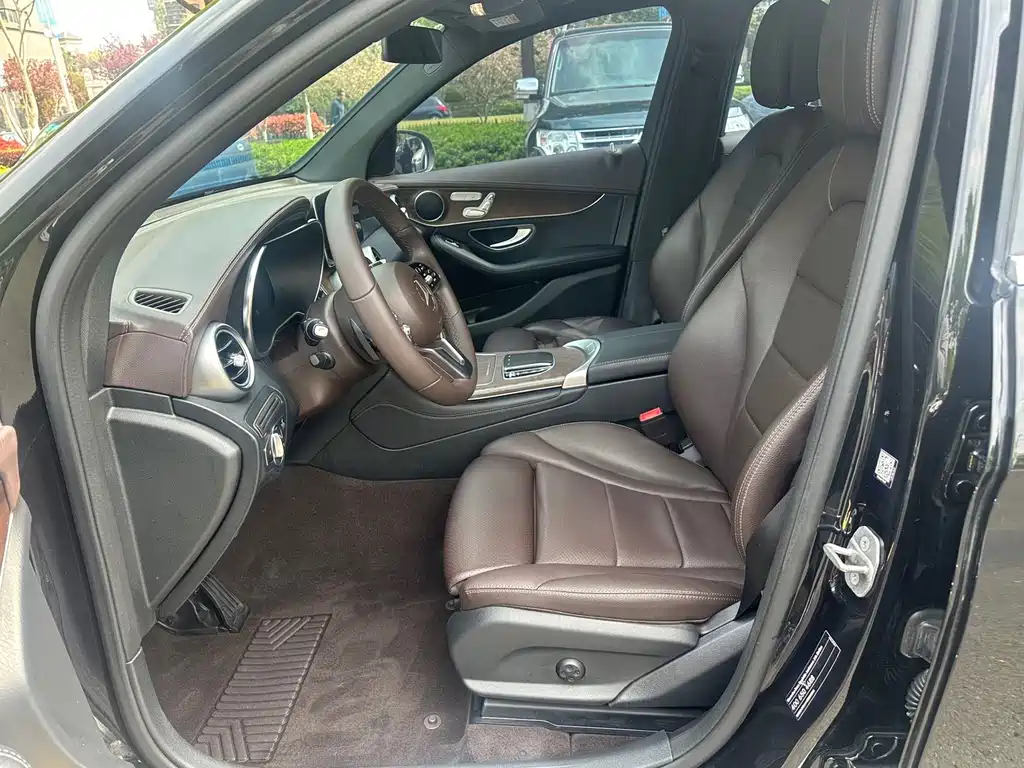 Mercedes-Benz GLC — миниатюра 8