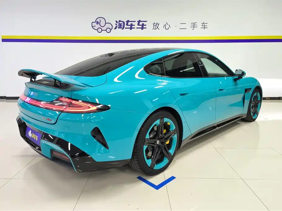 XIAOMI CAR XIAOMI SU7