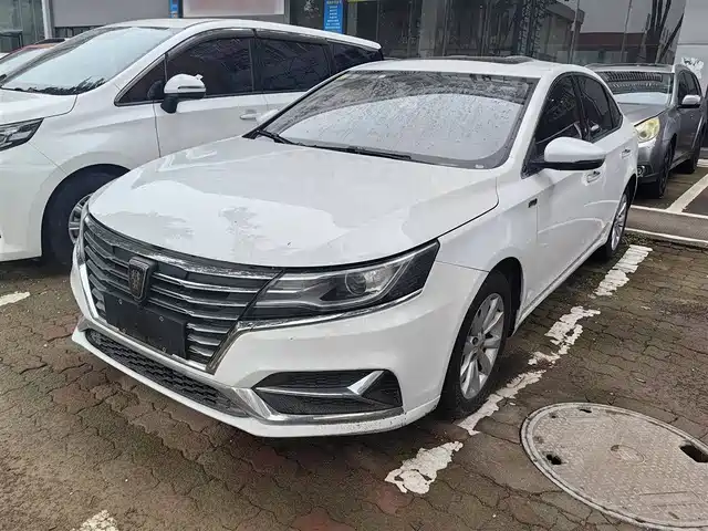 ROEWE  I6 NEW ENERGY 2018