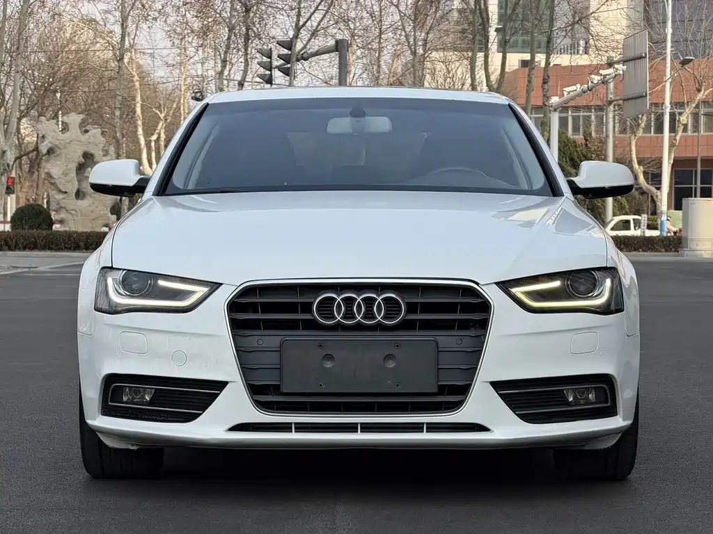 Audi A4L 2013 35 TFSI AT