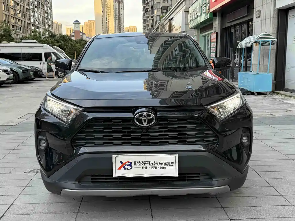 Toyota RAV4 2024 2.0L CVT