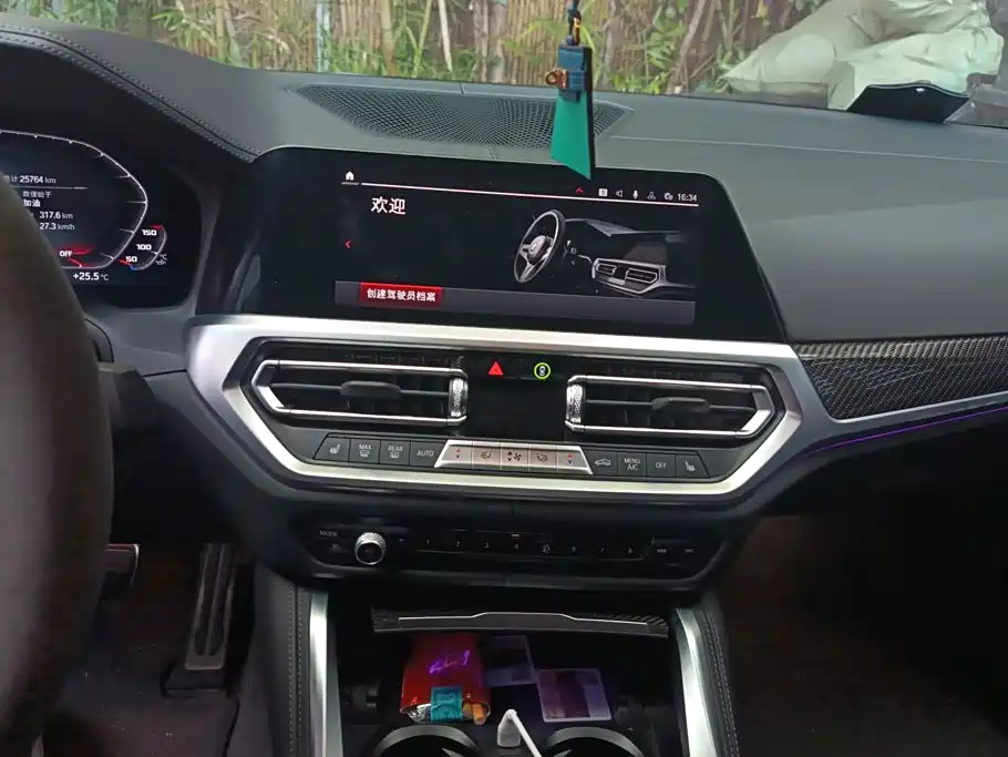 BMW M4 — миниатюра 13