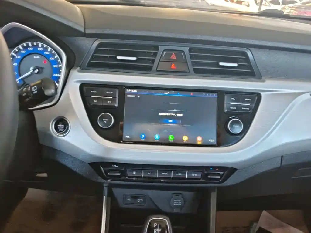 Geely Vision X3 — миниатюра 13