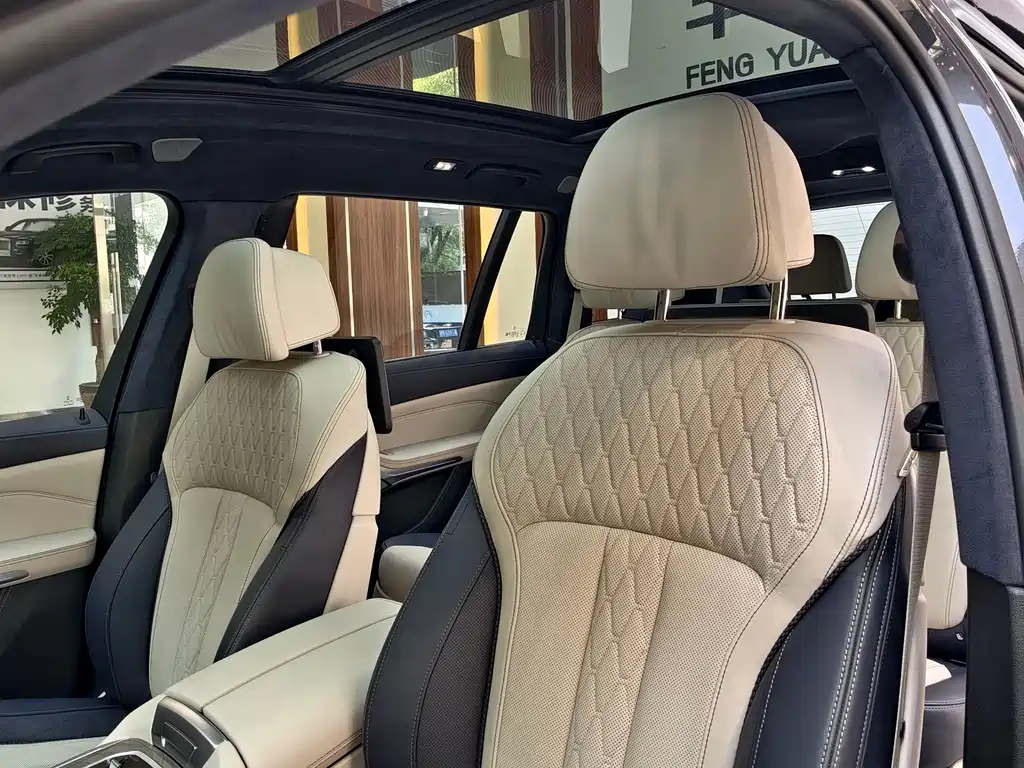 BMW X7 — миниатюра 16