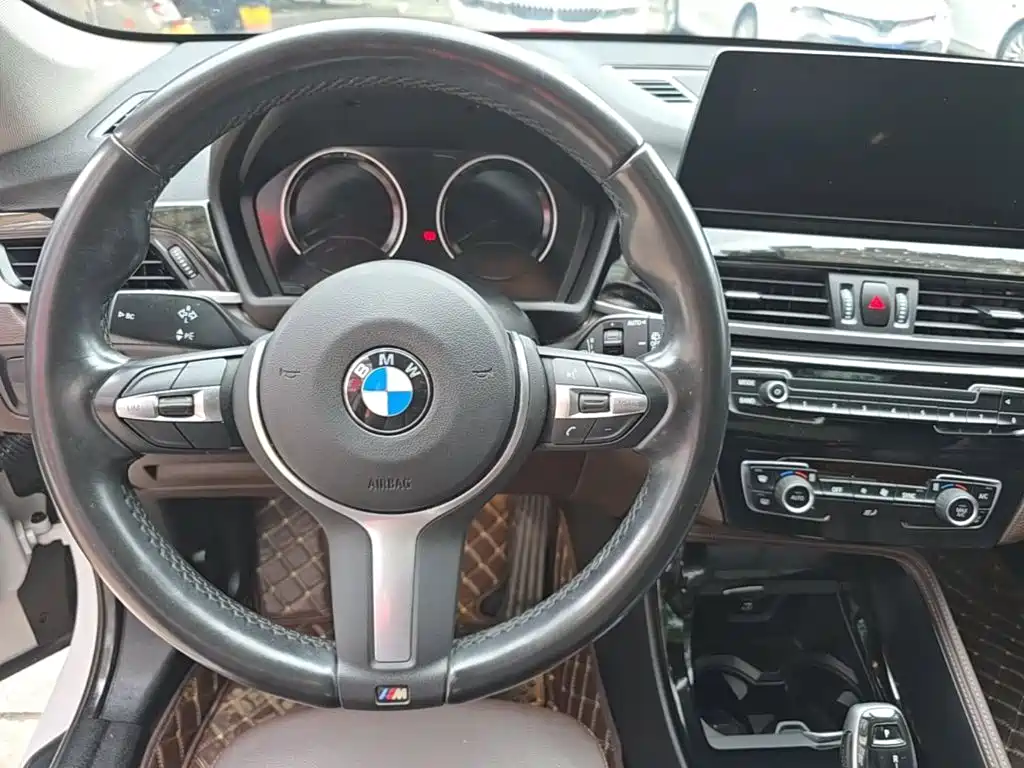 BMW X1 — миниатюра 11