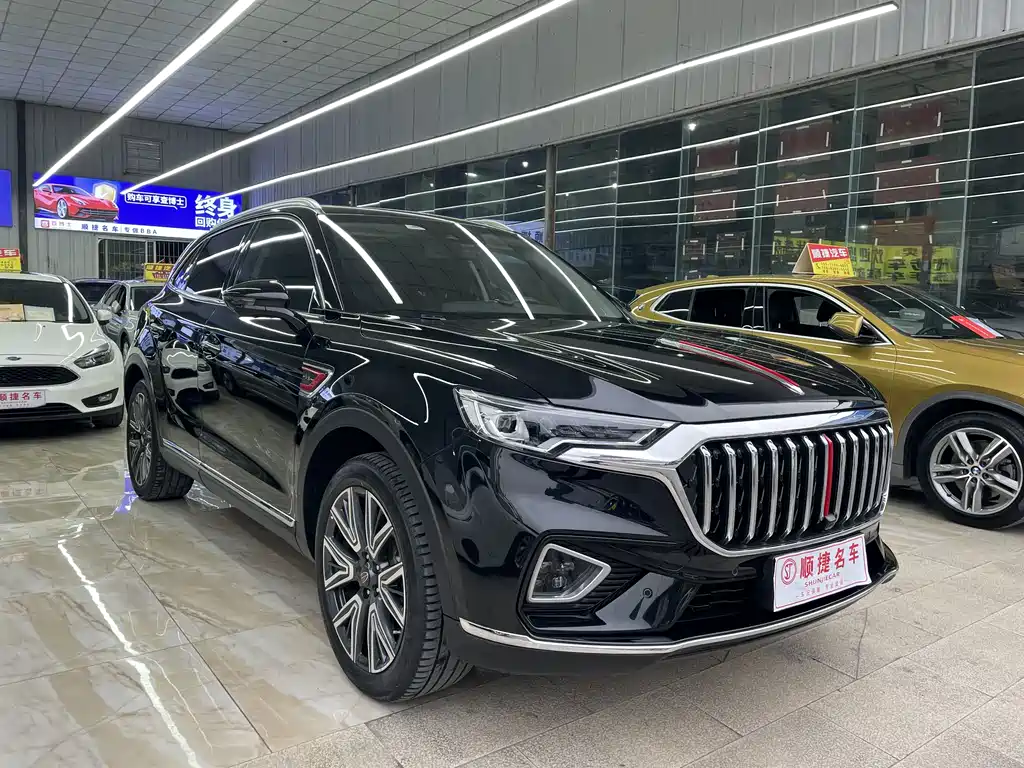 RED FLAG HONGQI HS5
