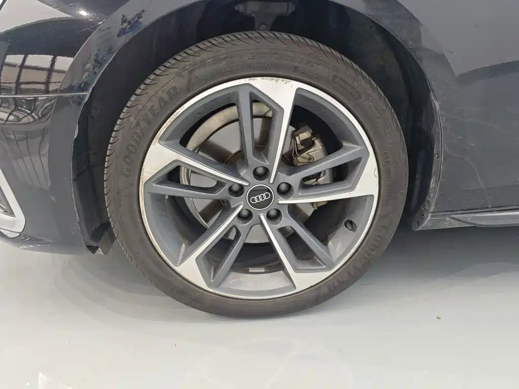 Audi A4L — миниатюра 15
