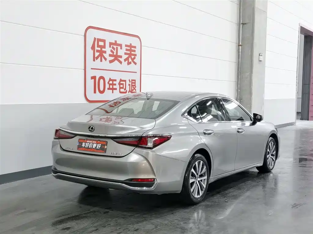 Lexus ES 2018 200 V