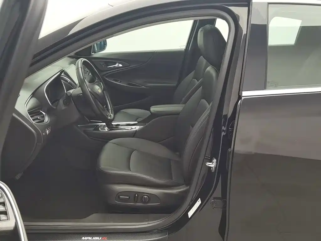 Chevrolet Malibu XL — миниатюра 10