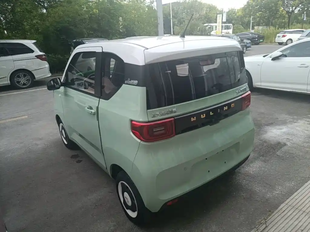 Wuling MINIEV — миниатюра 5