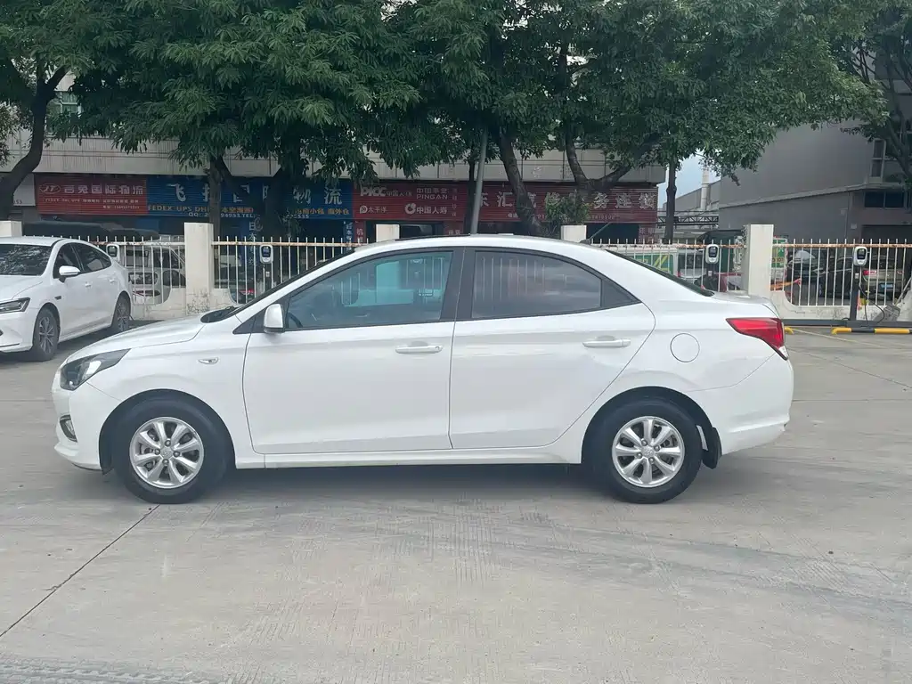 Hyundai Verna 1.4L Auto Leap Enjoy Connected Edition China V, фото 3