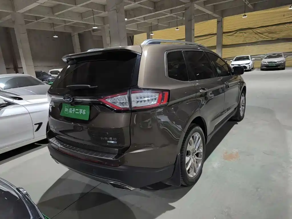 Ford Edge — миниатюра 7