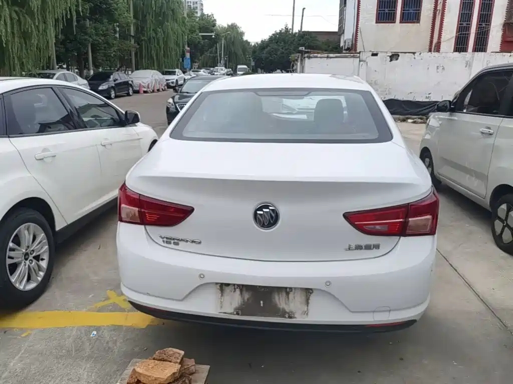 Buick Verano — миниатюра 6
