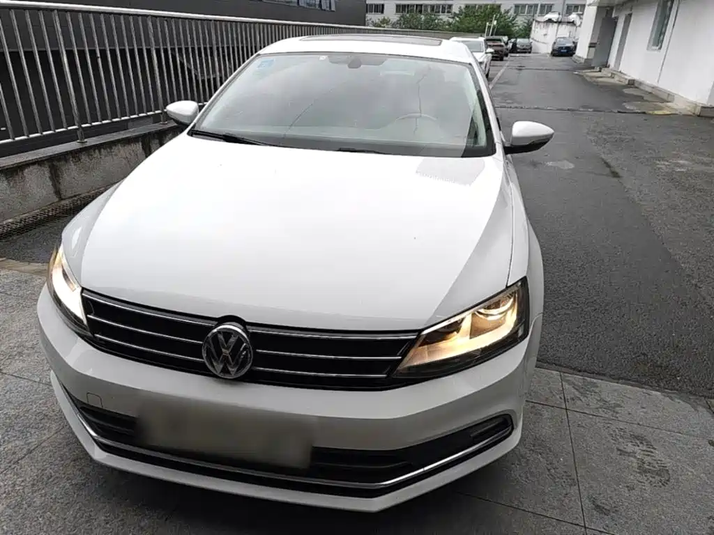 Volkswagen Sagitar — миниатюра 3