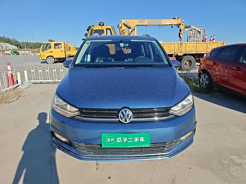 Volkswagen Touran — миниатюра 3