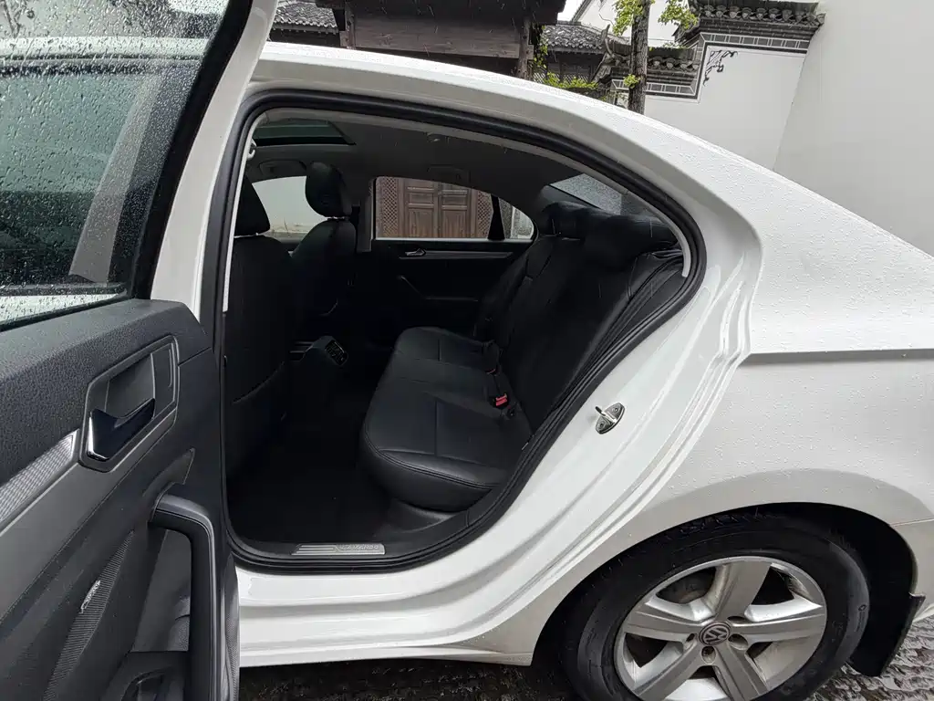Volkswagen Lamando — миниатюра 14