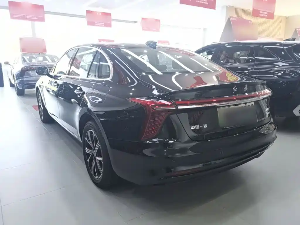 Hongqi Hongqi H5 PHEV — миниатюра 5