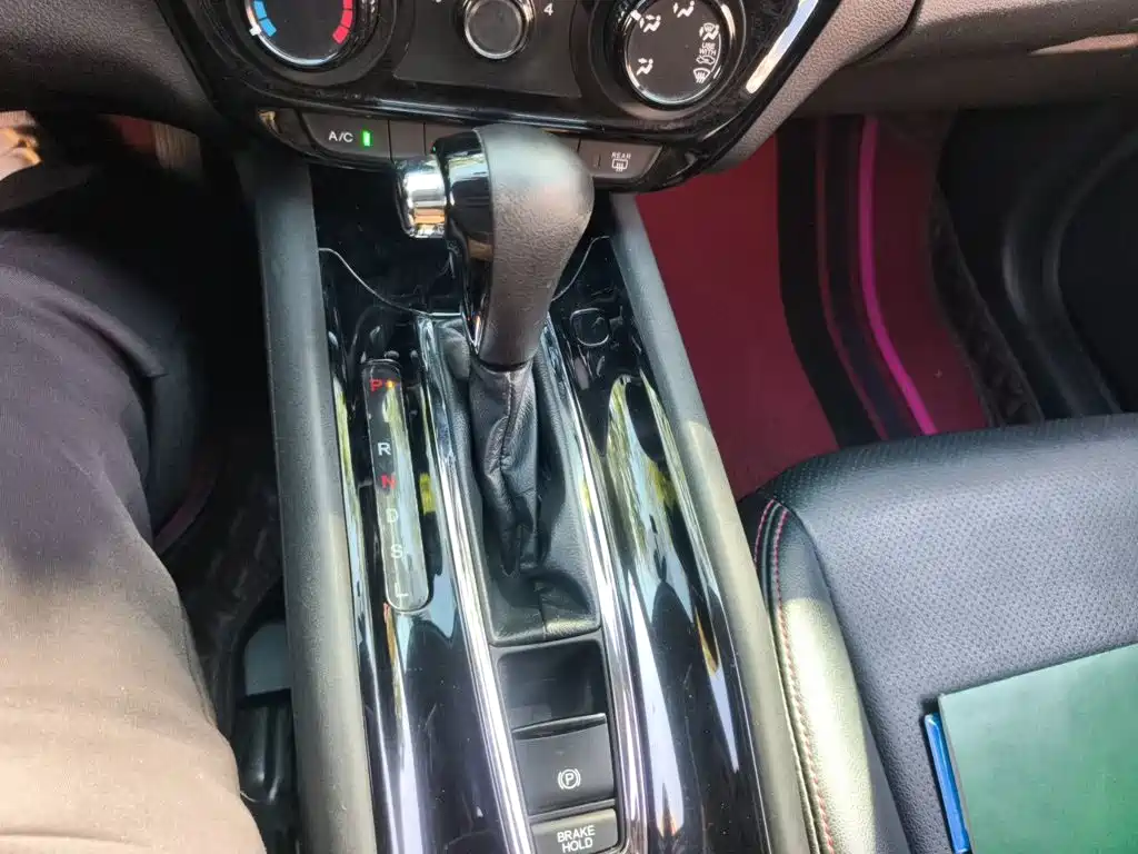 Honda Vezel — миниатюра 10