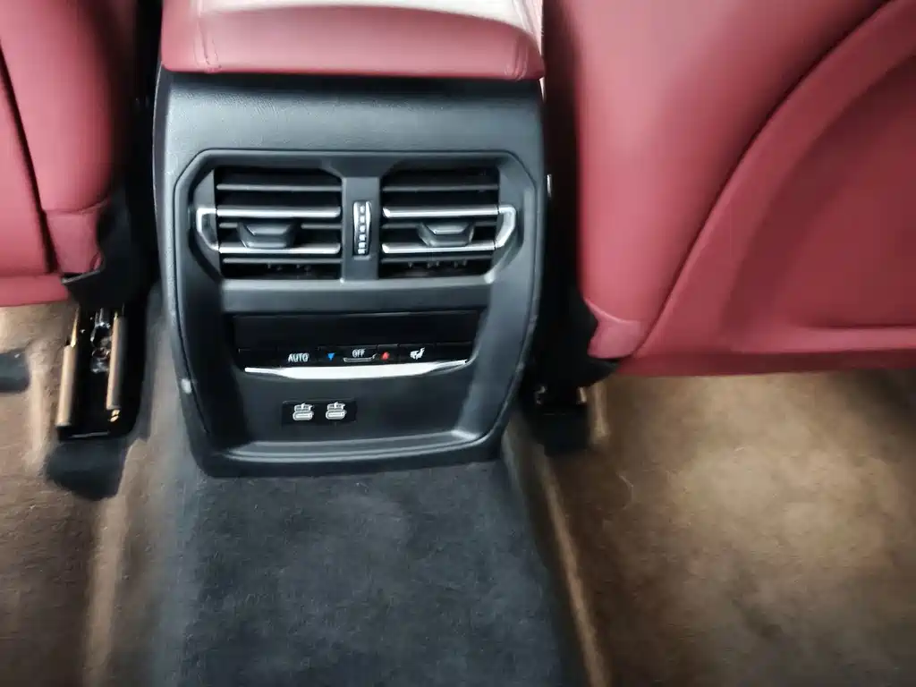 BMW 3 Series — миниатюра 10
