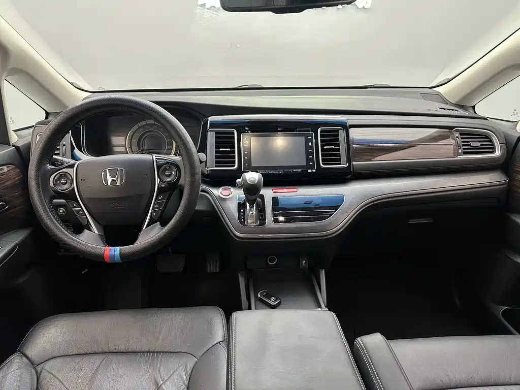 Honda Elysion — миниатюра 14