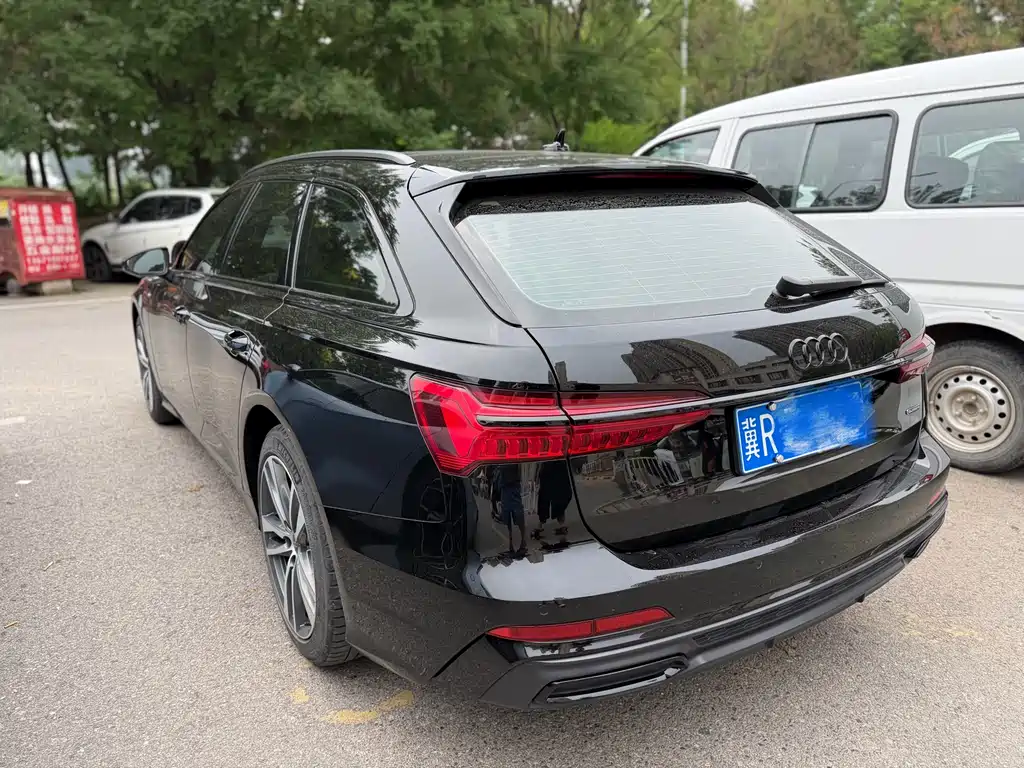 Audi A6 2023 Avant 45 TFSI