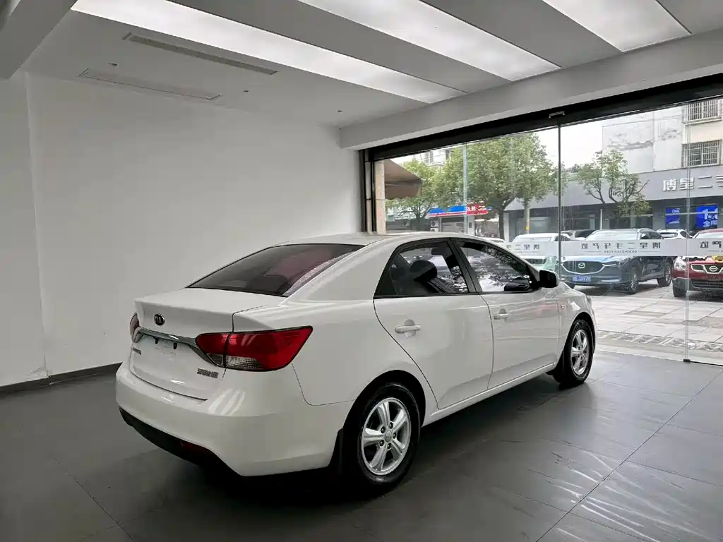 Kia Forte — миниатюра 9