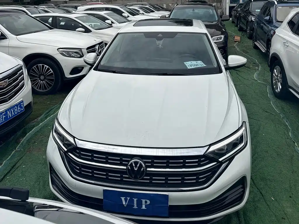 Volkswagen Sagitar — миниатюра 2