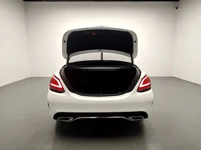 Mercedes-Benz C-Class — миниатюра 15