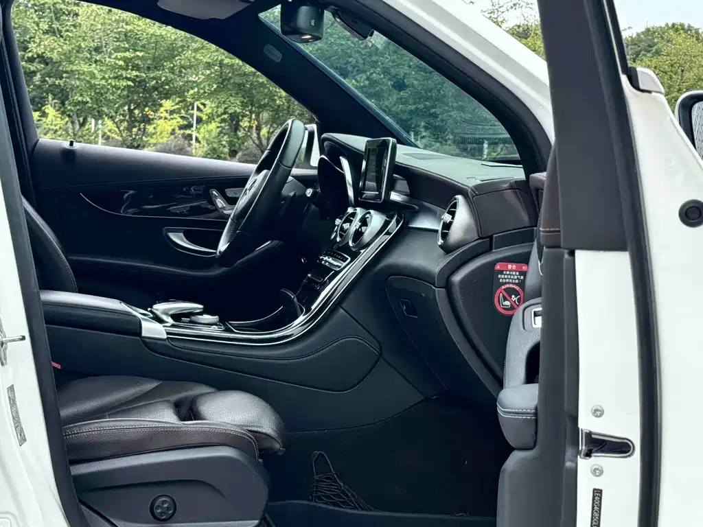Mercedes-Benz GLC — миниатюра 13