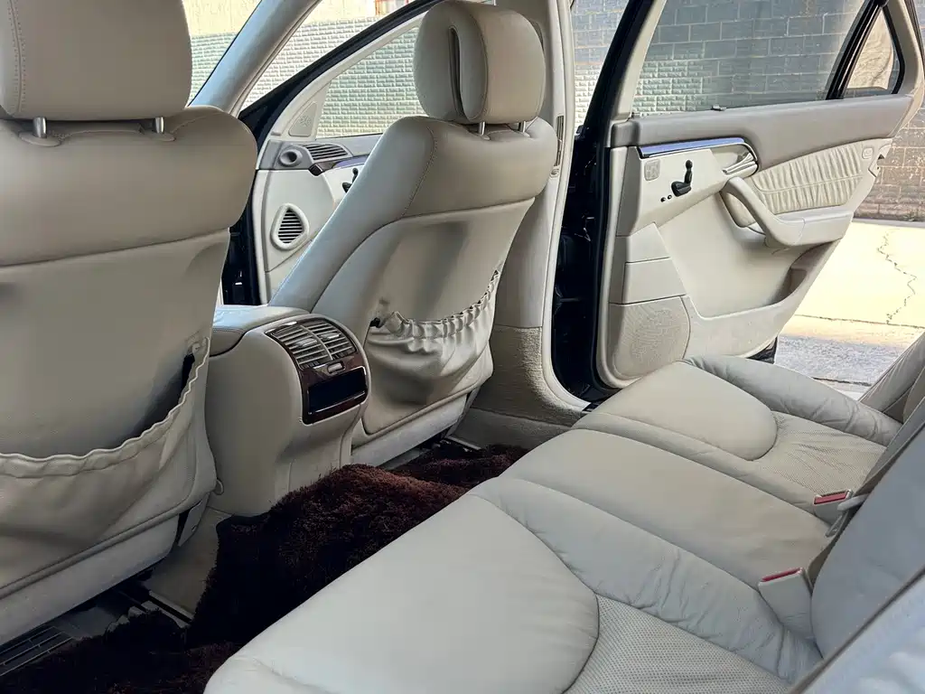 Mercedes-Benz S-Class — миниатюра 11