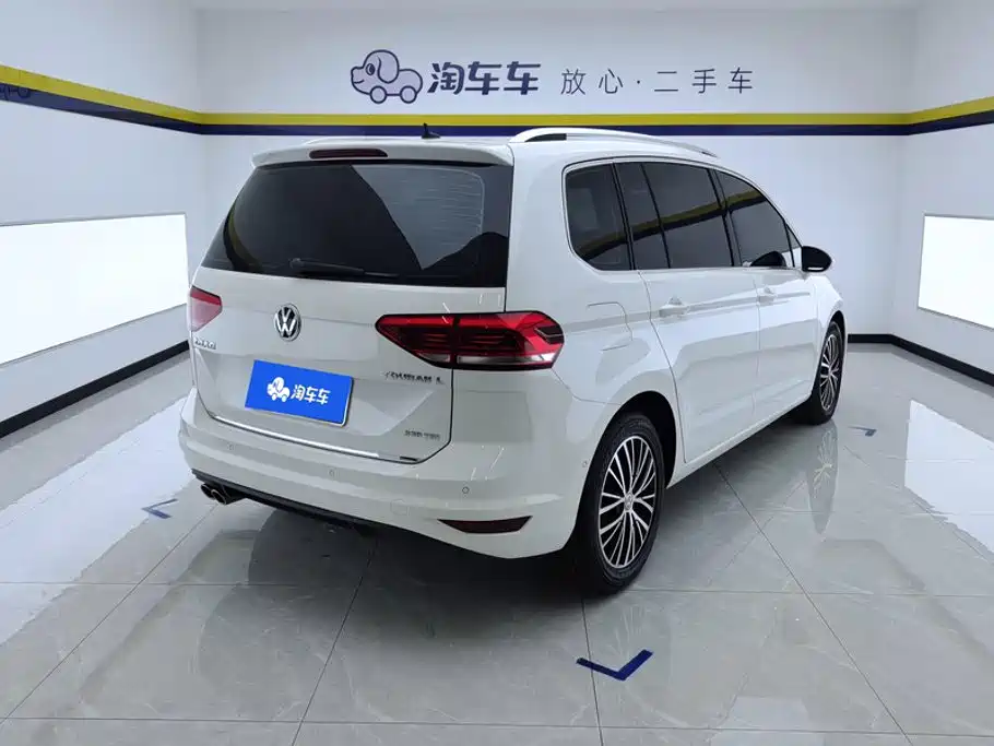 Volkswagen Touran — миниатюра 3