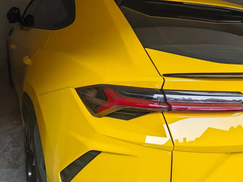 Lamborghini Urus — миниатюра 5