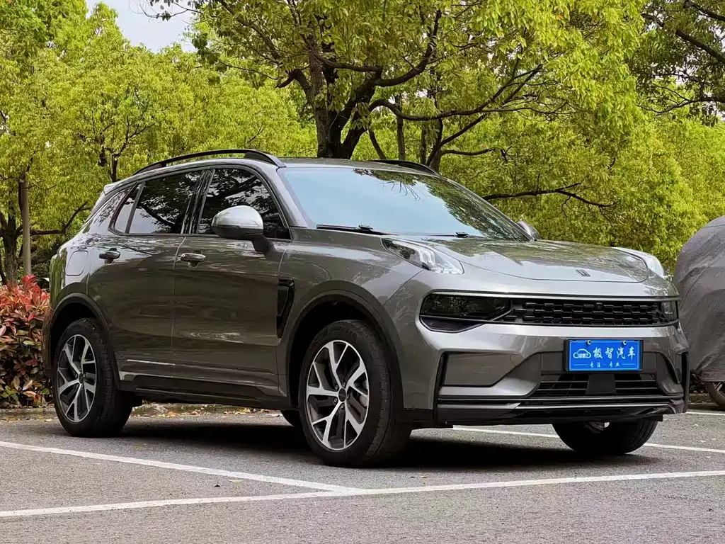 Lynk & Co 01 EM-P 2022 1.5TD PHEV Plus