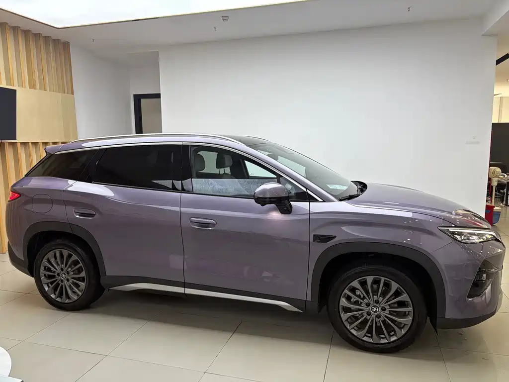 BYD Song Ultra — миниатюра 5