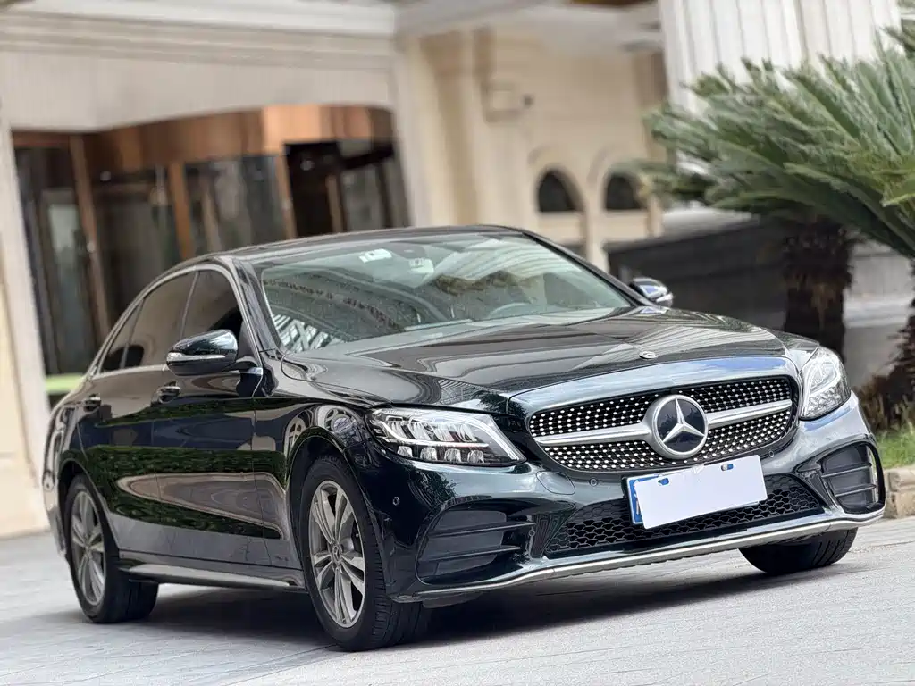 Mercedes-Benz C-Class — миниатюра 3