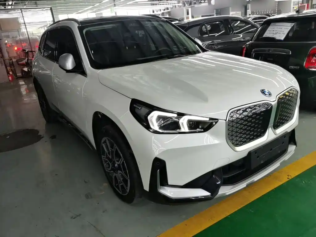 BMW iX1 — миниатюра 4