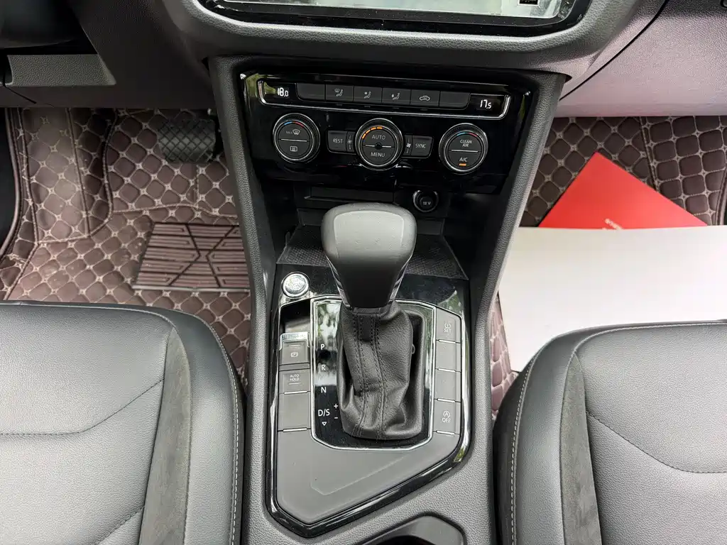 Volkswagen Tiguan L — миниатюра 7
