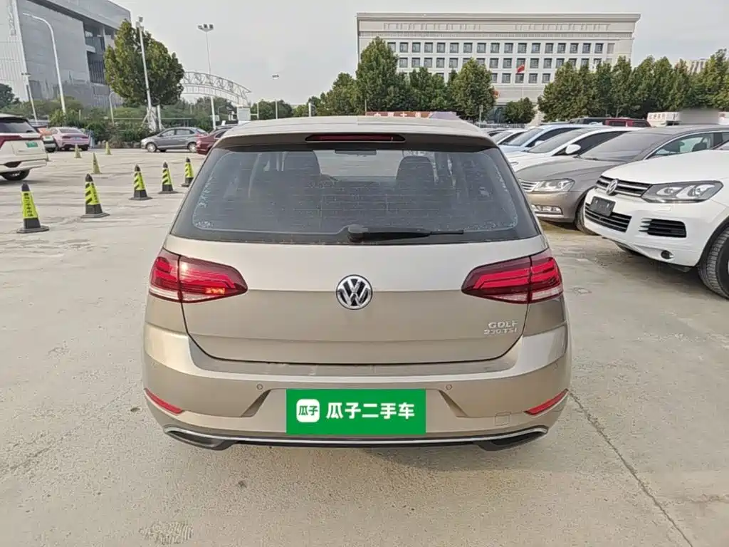 Volkswagen Golf — миниатюра 6