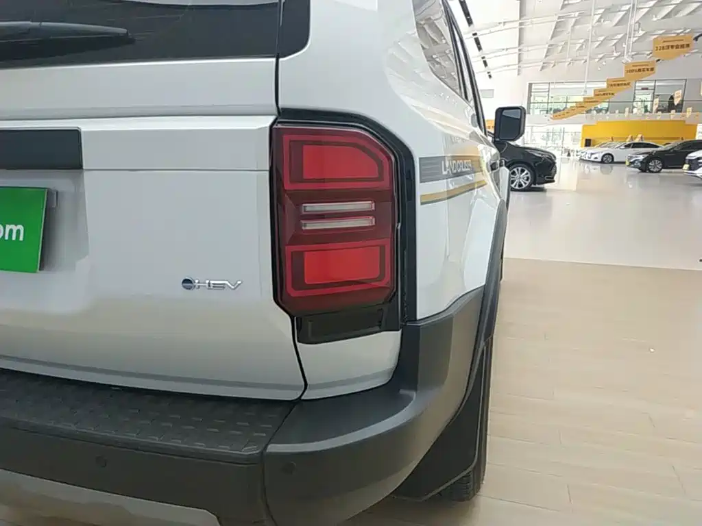 Toyota Land Cruiser Prado 2025 2.4T TX 5 мест