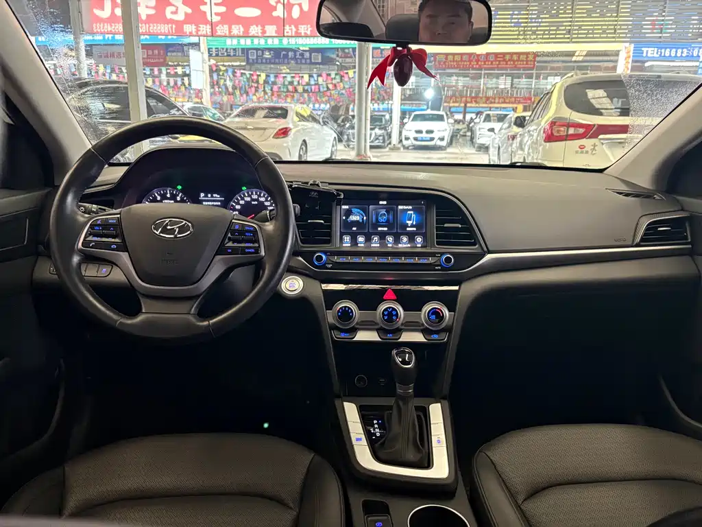 Hyundai Elantra 2020 1.5L CVT Elite