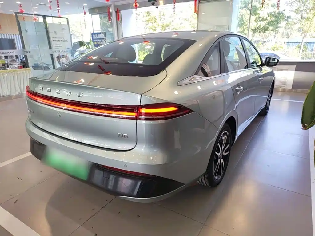 Roewe D6 — миниатюра 7