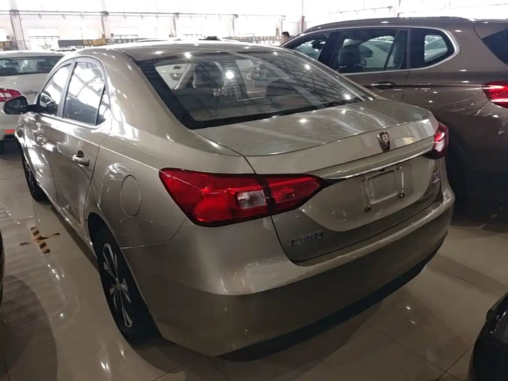 Roewe 360 — миниатюра 5